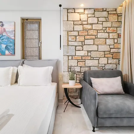 Brothers Aparthotel
