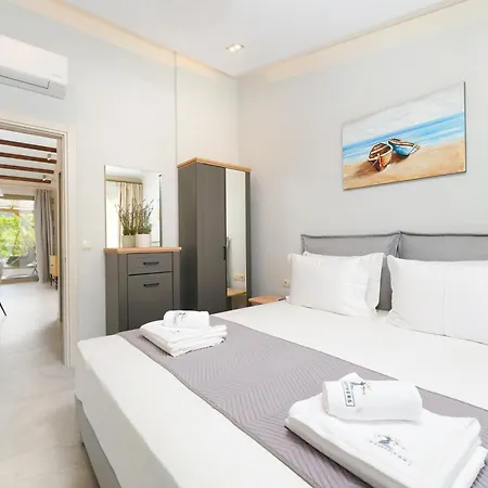 アパートホテル Brothers 3*