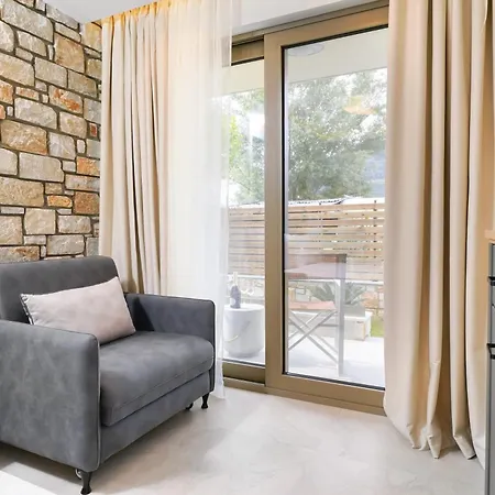 アパートホテル Brothers